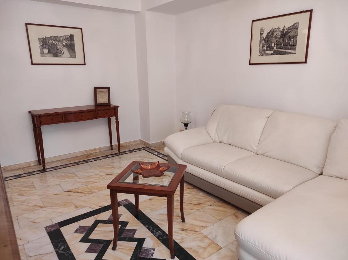 Апартаменты Casa Nupi Сант-Алессио-Сикуло Экстерьер фото